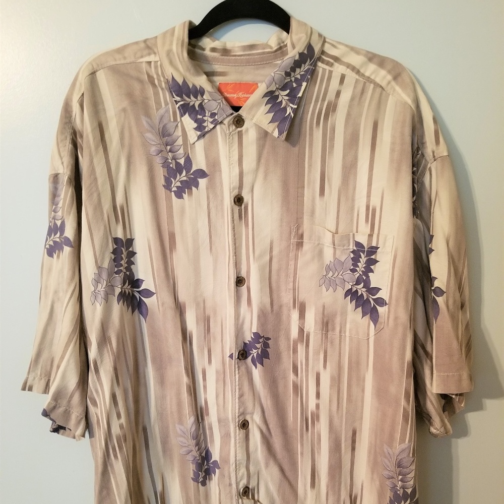 Tommy Bahama 100% Silk Hawaiian Camp Shirt
